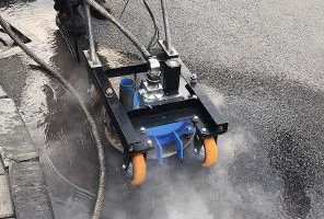 Xóa vạch kẻ đường bằng tia nước áp lực cao – Giải pháp Tongjie